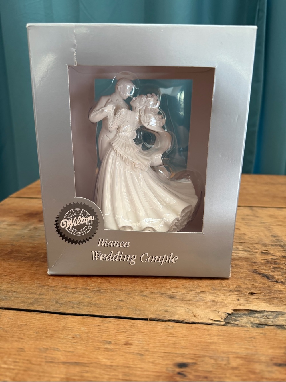 Wilton White Bianca Wedding Couple Cake Topper Vintage Wedding